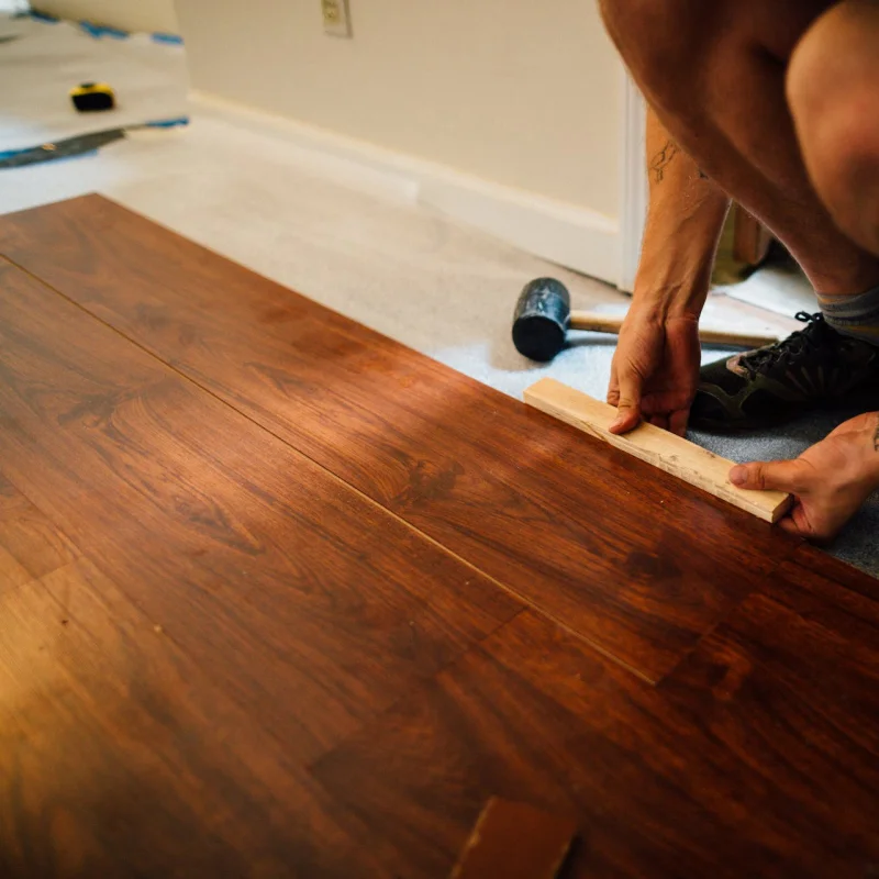 floor-installation1-mobile800x800px